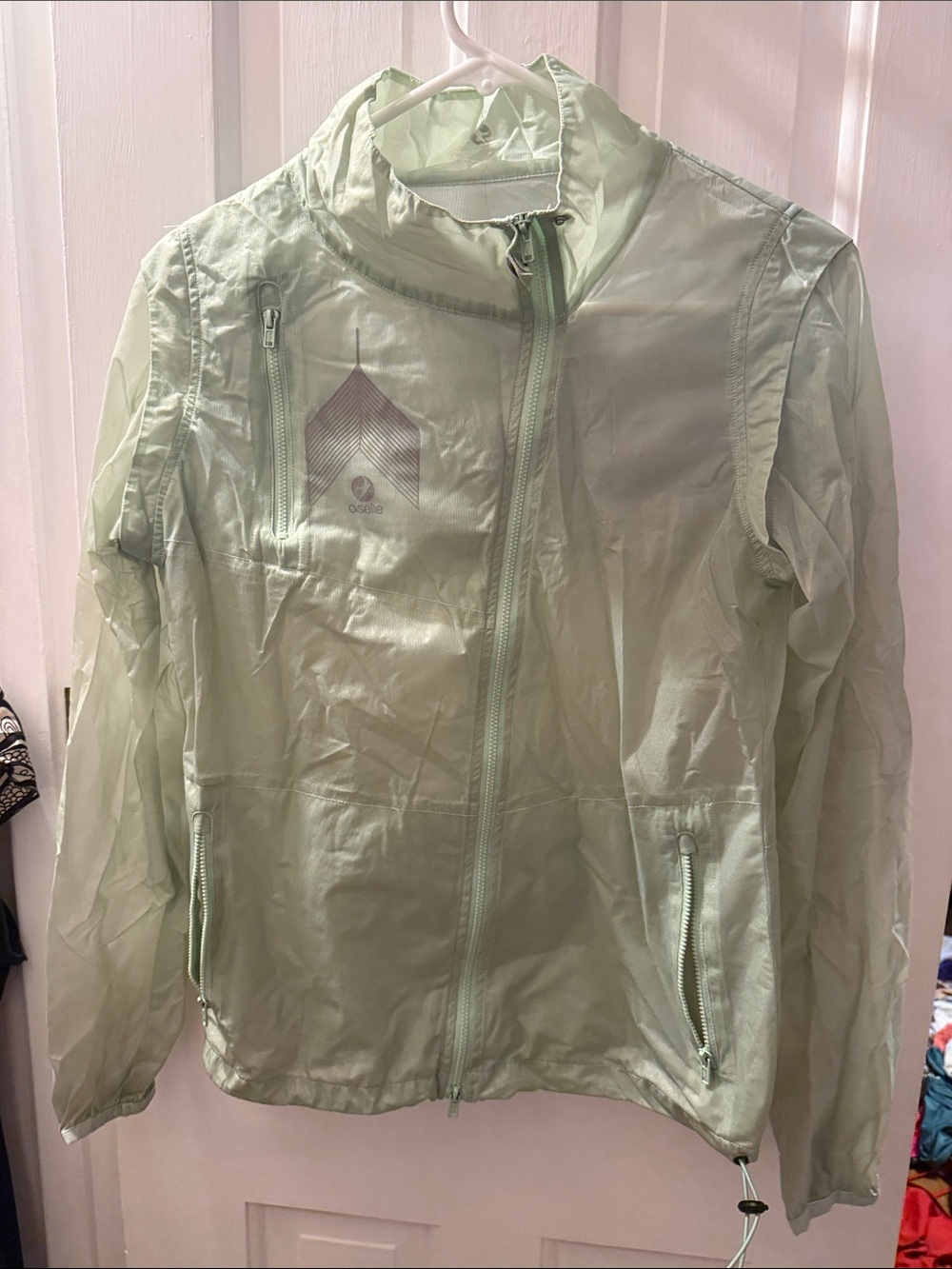 oiselle Lightweight Women's Windbreaker Jacket in Mint Green